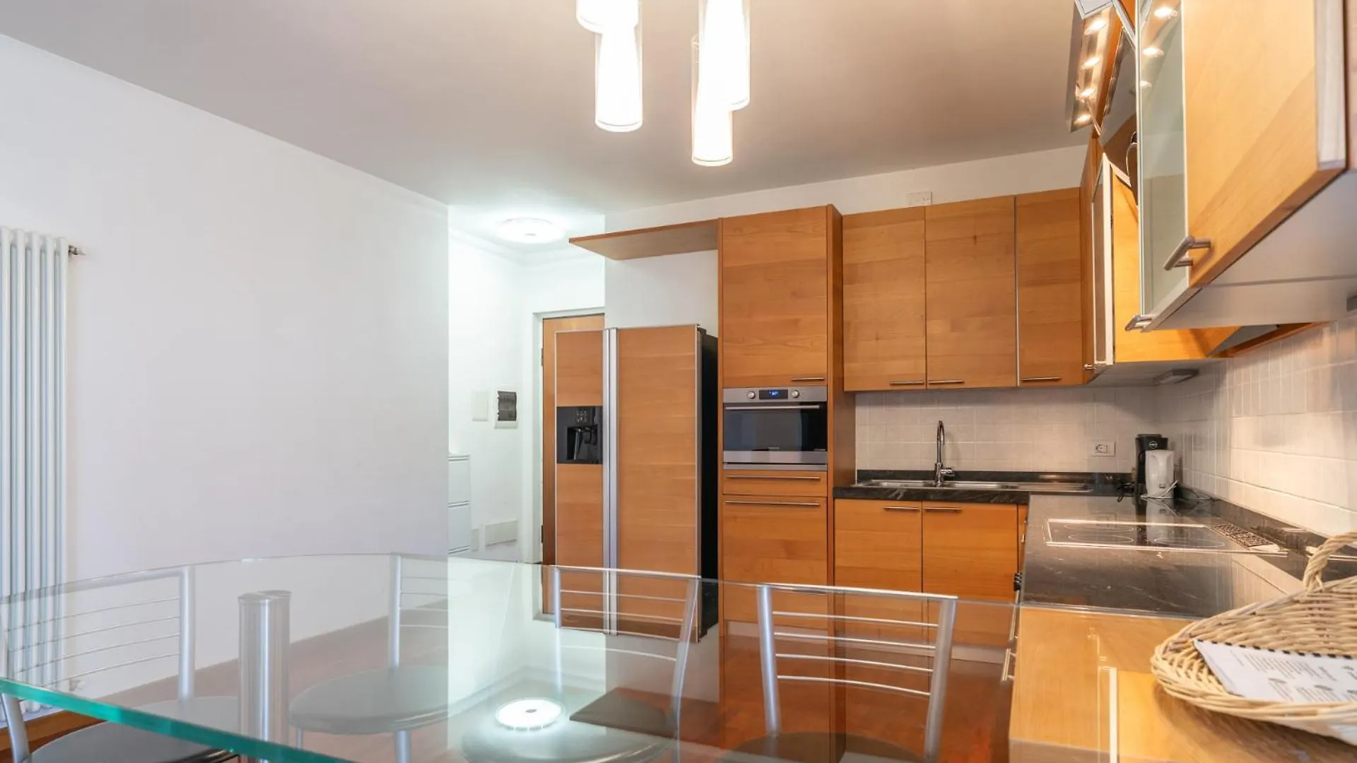 Large Well-Equipped Appartement Near Como Lake Лекко Апартаменты